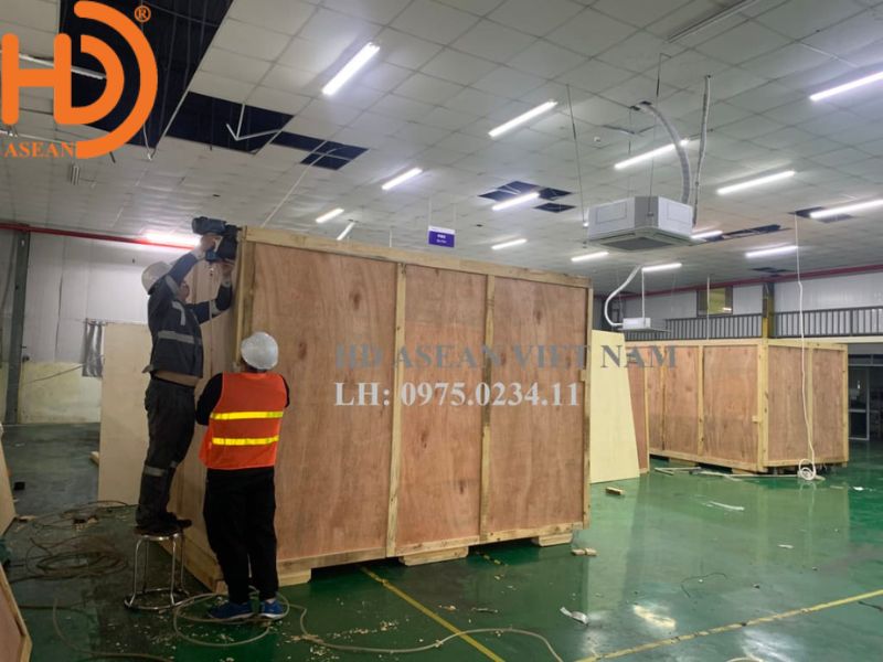 Đóng kiện gỗ máy móc tại HD ASEAN