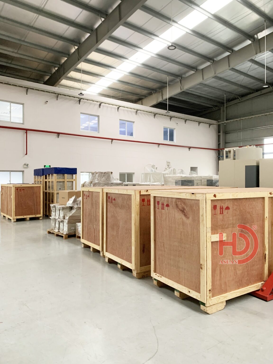 Hình ảnh thực tế đóng kiện gỗ kín tại HD ASEAN