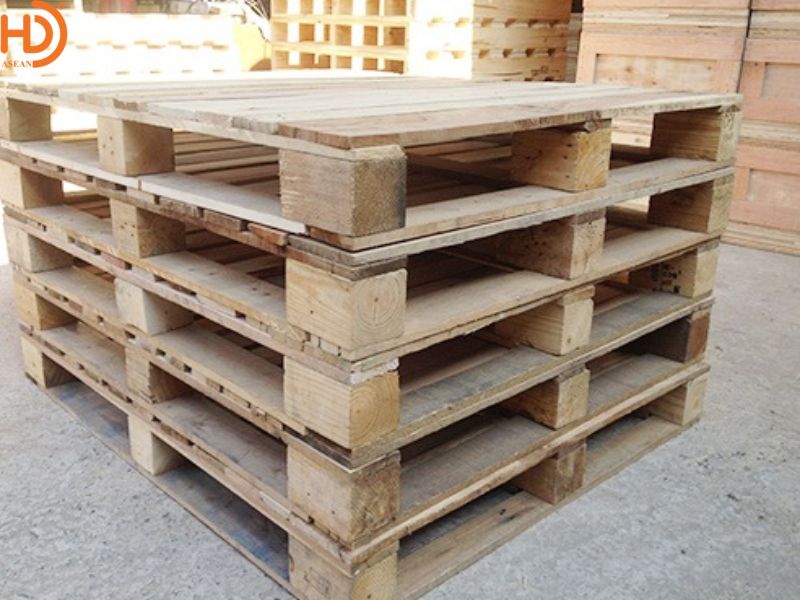 Tính năng của pallet gỗ