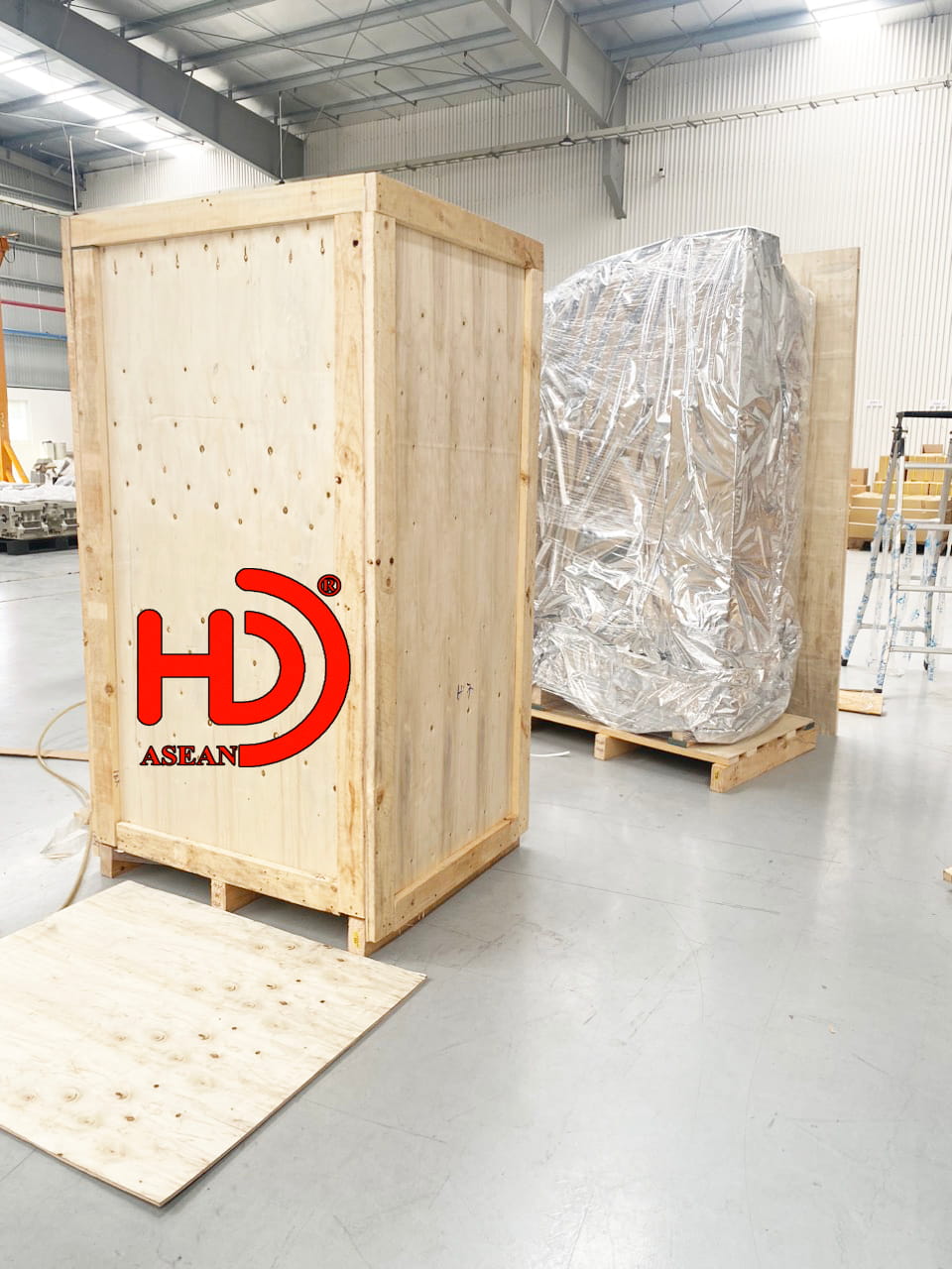 Đóng kiện gỗ hàng dễ vỡ đi HongKong