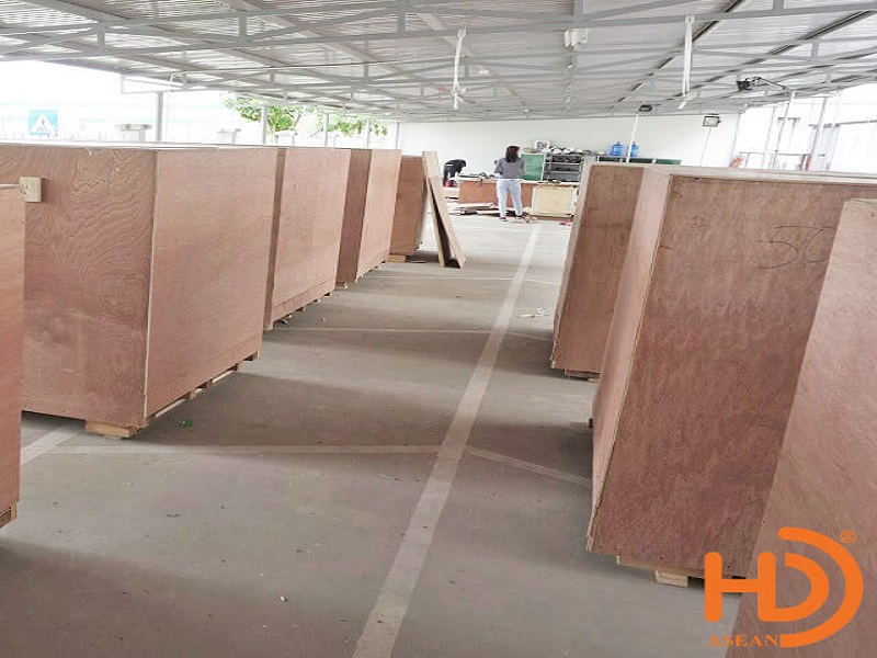 Đóng thùng gỗ vận chuyển